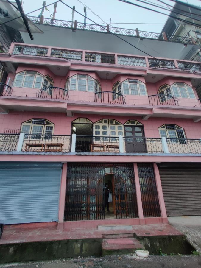 دارجيلنغ Wind Home Darjeeling- Budget Hotel Near Mall المظهر الخارجي الصورة