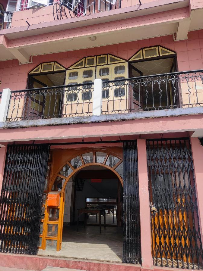دارجيلنغ Wind Home Darjeeling- Budget Hotel Near Mall المظهر الخارجي الصورة