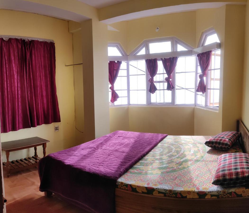 دارجيلنغ Wind Home Darjeeling- Budget Hotel Near Mall المظهر الخارجي الصورة