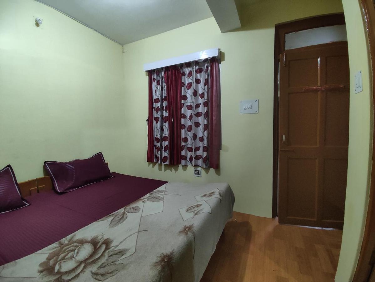 دارجيلنغ Wind Home Darjeeling- Budget Hotel Near Mall المظهر الخارجي الصورة