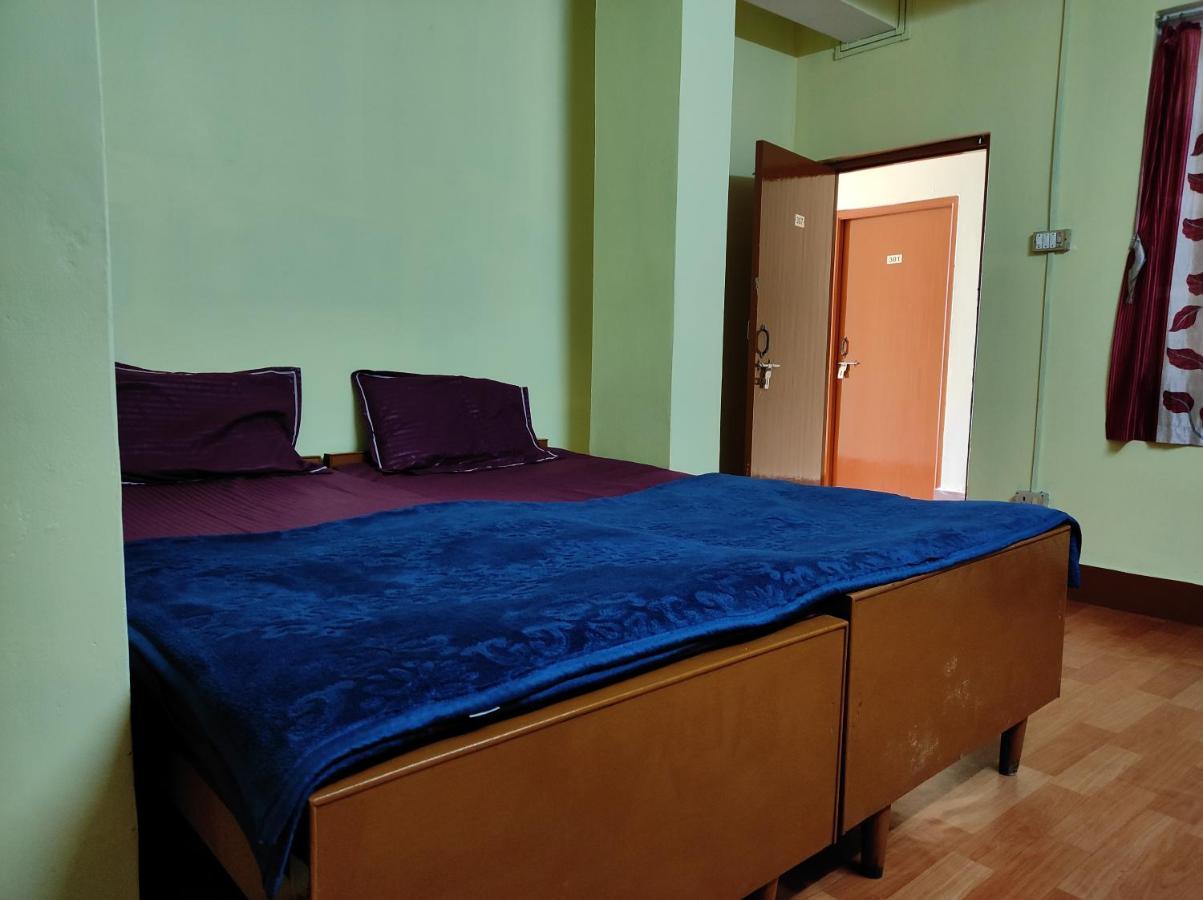 دارجيلنغ Wind Home Darjeeling- Budget Hotel Near Mall المظهر الخارجي الصورة