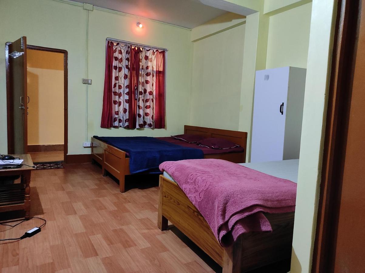دارجيلنغ Wind Home Darjeeling- Budget Hotel Near Mall المظهر الخارجي الصورة
