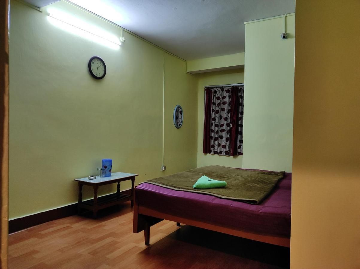 دارجيلنغ Wind Home Darjeeling- Budget Hotel Near Mall المظهر الخارجي الصورة