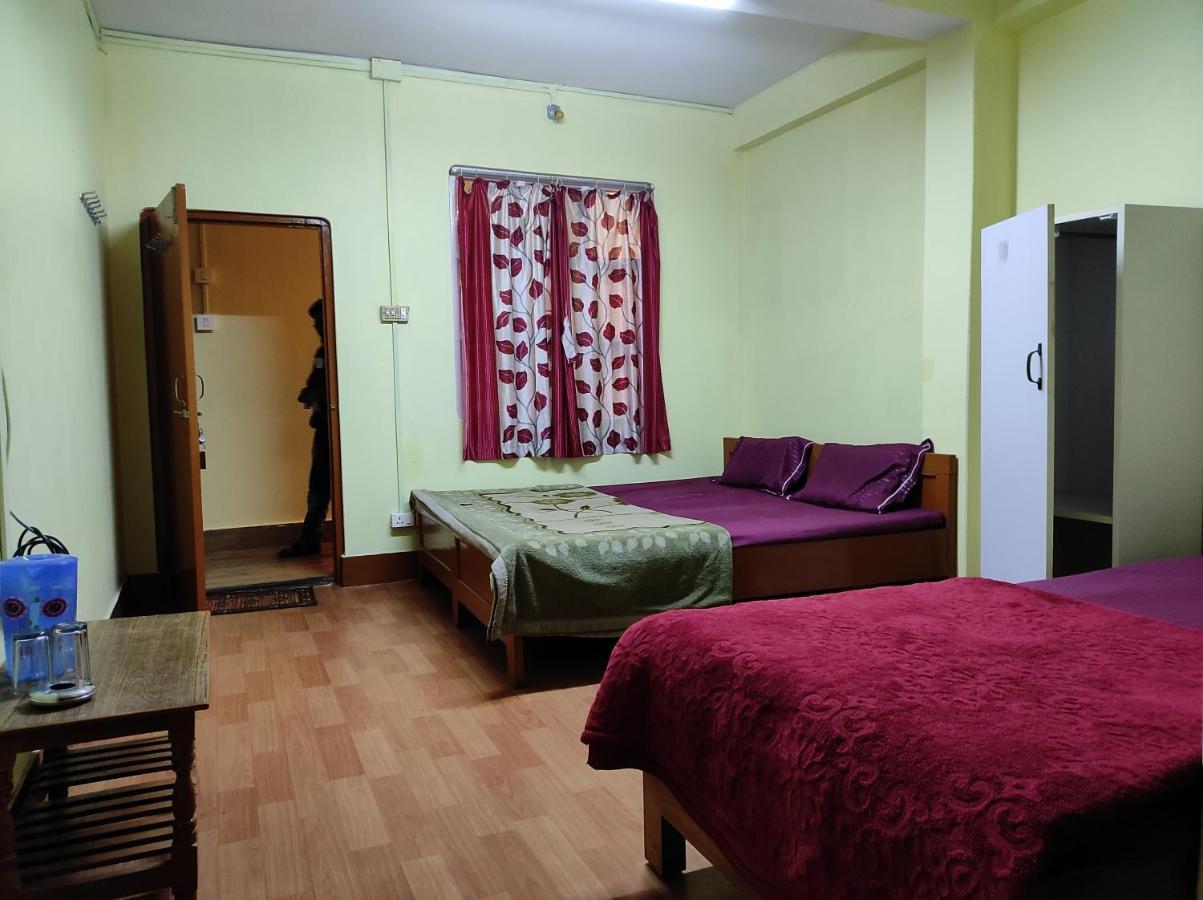 دارجيلنغ Wind Home Darjeeling- Budget Hotel Near Mall المظهر الخارجي الصورة